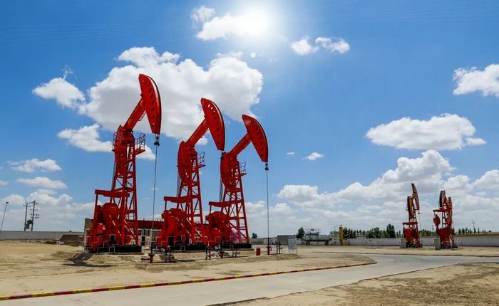 助力工业稳增长 定边采油厂实现首季开门红 累计生产原油48.62万吨.jpg